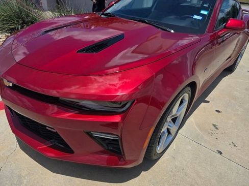 Used 2018 Chevrolet Camaro SS RWD image 2