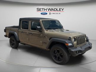 Used 2020 Jeep Gladiator Sport w/ Trailer Tow Package AWD/4WD video 1