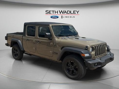 Used 2020 Jeep Gladiator Sport w/ Trailer Tow Package AWD/4WD image 1