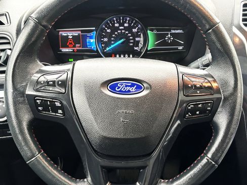 Used 2018 Ford Explorer Sport w/ Equipment Group 401A AWD/4WD image 13