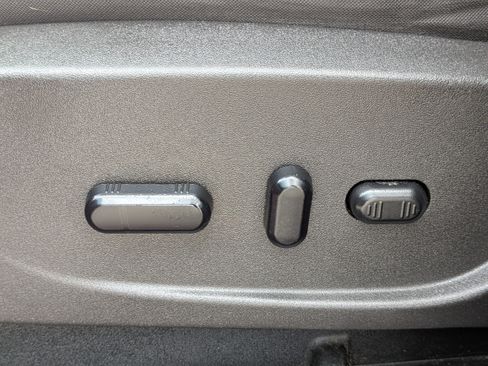Used 2019 Ford Escape SE FWD image 20