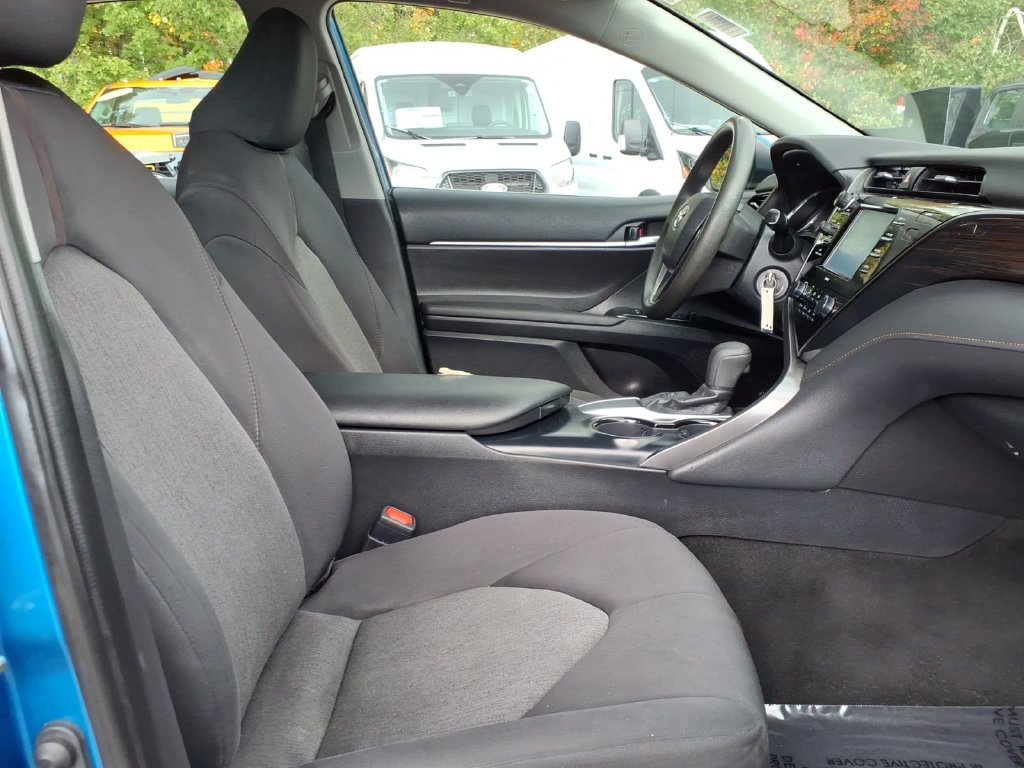 Used 2020 Toyota Camry LE FWD image 10
