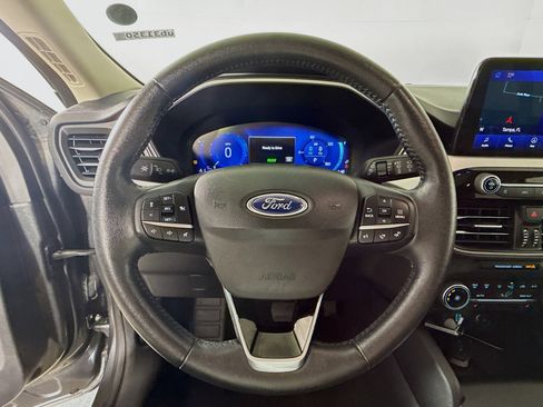 Used 2020 Ford Escape SE Sport image 11