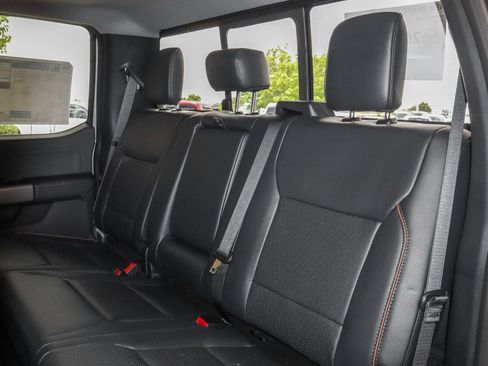 New 2026 Ford F250 Lariat w/ Black Appearance Package AWD/4WD image 38