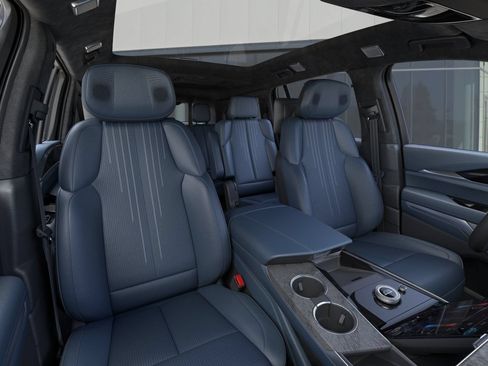 New 2026 Cadillac Escalade IQ Sport 2 w/ LPO, ONYX Package AWD/4WD image 17
