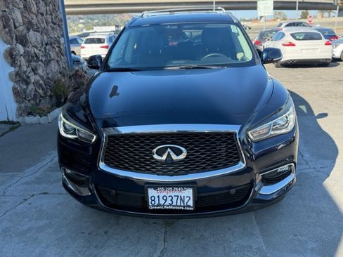 Used 2018 INFINITI QX60 Luxe w/ Deluxe Technology Package image 2
