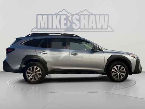 Used 2024 Subaru Outback Premium AWD/4WD image 6