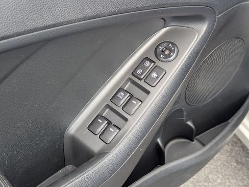 Used 2018 Kia Forte LX w/ LX Popular Package FWD image 25