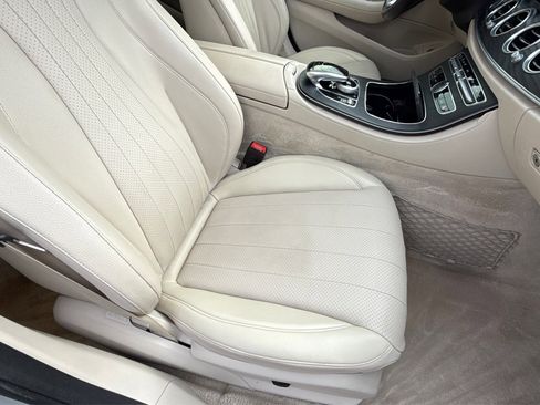 Used 2018 Mercedes-Benz E 300 image 18