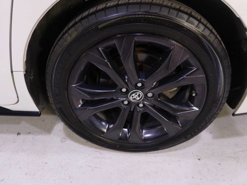 Used 2023 Toyota Sienna XSE image 36