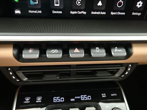 Certified 2024 Porsche 911 Turbo AWD/4WD image 17