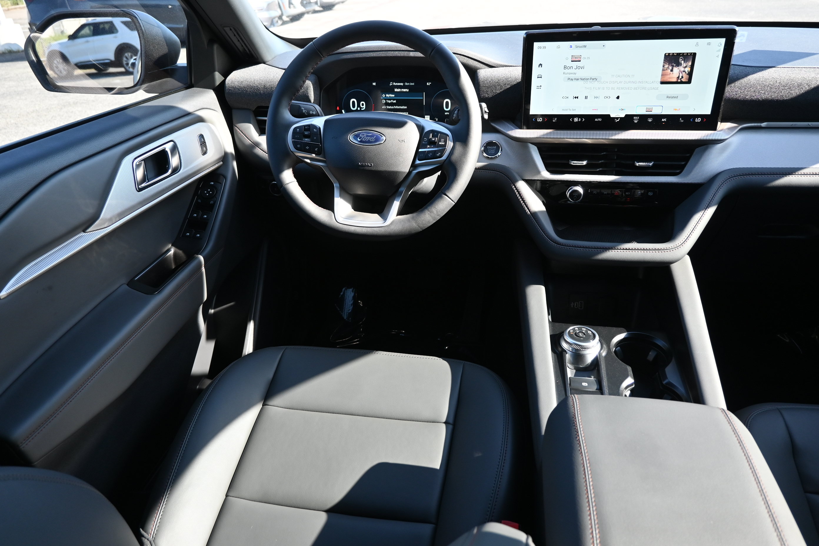 New 2027 Ford Explorer Active w/ Active Comfort Package RWD image 27