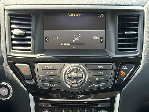 Used 2020 Nissan Pathfinder S FWD image 12