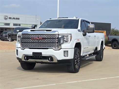 Used 2023 GMC Sierra 2500 Denali w/ Denali Ultimate Package image 3