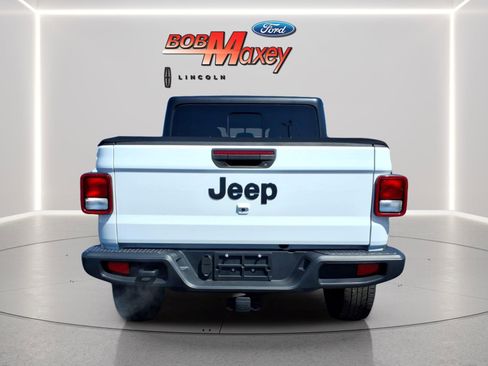 Used 2020 Jeep Gladiator Sport w/ Quick Order Package 24S AWD/4WD image 8
