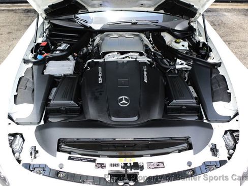 Used 2018 Mercedes-Benz AMG GT Roadster image 12