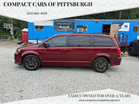 Used 2017 Dodge Grand Caravan GT FWD image 1