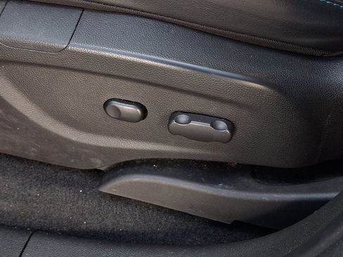 Used 2016 Chevrolet Trax LT w/ LT Convenience Package image 28