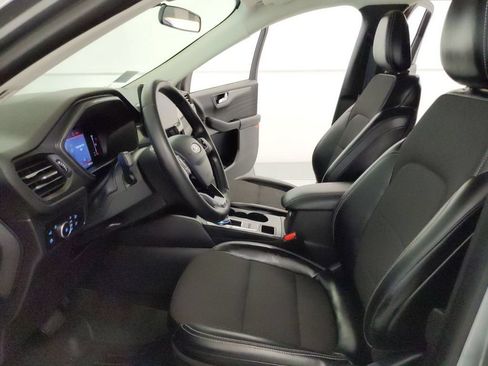 Certified 2024 Ford Escape SE FWD image 16