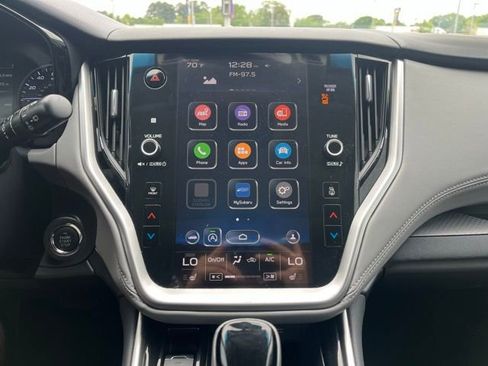 Used 2021 Subaru Outback Premium image 12