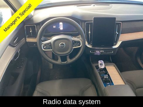 Used 2025 Volvo XC90 B6 Plus AWD/4WD image 6