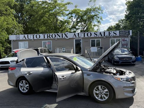 Used 2016 Kia Optima LX w/ LX Convenience Package FWD image 19