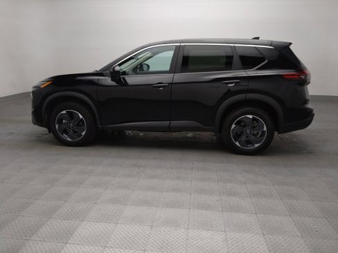 Used 2024 Nissan Rogue SV AWD/4WD image 3