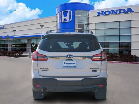 Used 2022 Subaru Ascent Onyx Edition image 5