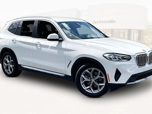 Used 2022 BMW X3 xDrive30i AWD/4WD image 3