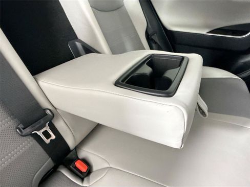 Certified 2025 Toyota RAV4 Limited FWD image 45