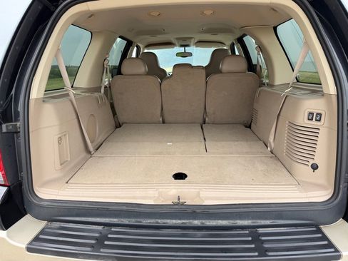 Used 2005 Ford Expedition Eddie Bauer RWD image 19