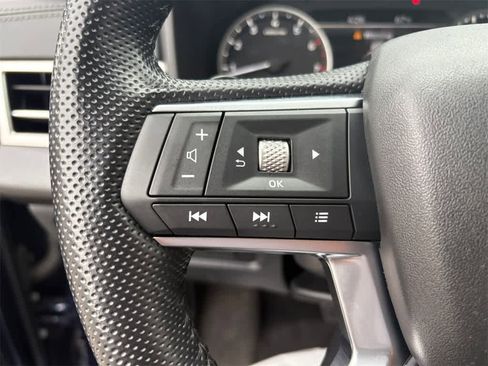 Used 2023 Mitsubishi Outlander SE image 26