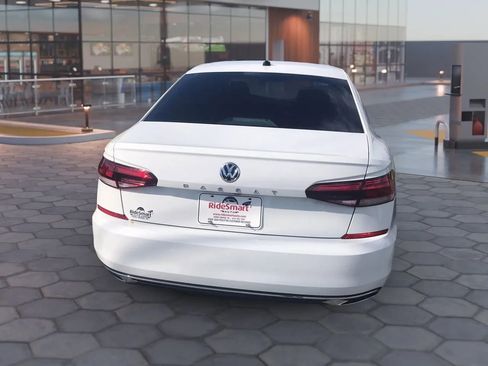 Used 2020 Volkswagen Passat 2.0T SE FWD image 9