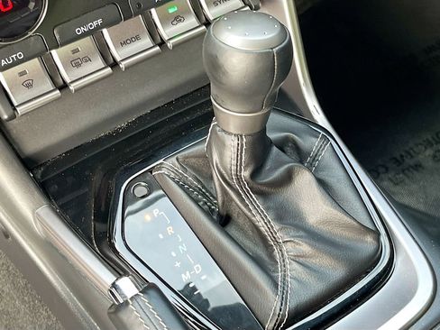 Used 2025 Toyota GR86 Premium w/ ALL Weather Mat Package (TMS) RWD image 16