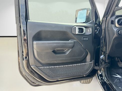 Used 2023 Jeep Wrangler Sport AWD/4WD image 19