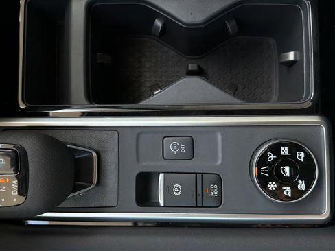 New 2026 Nissan Pathfinder SV AWD/4WD image 28