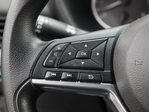 Used 2023 Nissan Sentra S image 18