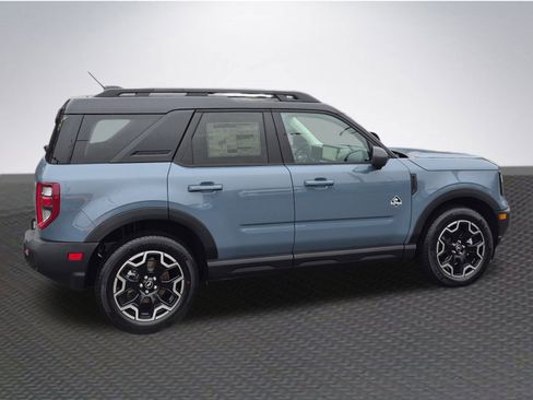 New 2025 Ford Bronco Sport Outer Banks w/ Outer Banks Tech Package+ image 4