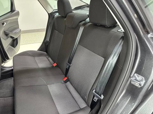 Used 2018 Ford Focus SE FWD image 24