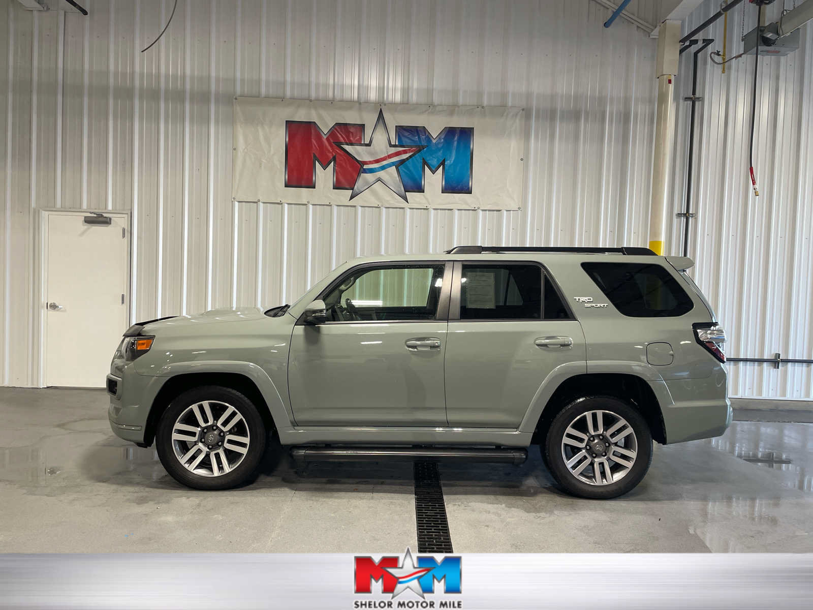 Used 2022 Toyota 4Runner TRD Sport w/ Technology Package AWD/4WD image 1