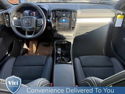 New 2026 Volvo XC40 B5 Ultra w/ Protection Package Premier