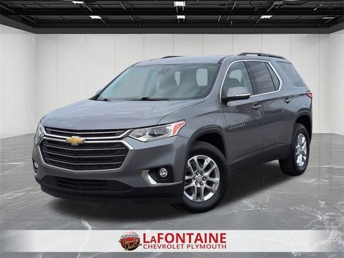Certified 2021 Chevrolet Traverse LT image 1
