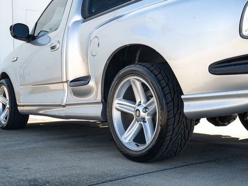 Used 2001 Ford F150 Lightning image 15