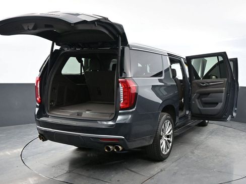 Used 2021 GMC Yukon XL Denali w/ Denali Premium Package AWD/4WD image 46