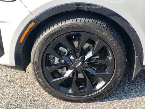 Certified 2023 Kia Sorento SX FWD image 9