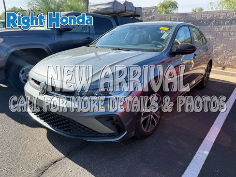 Used 2025 Volkswagen Jetta Sport FWD image 1