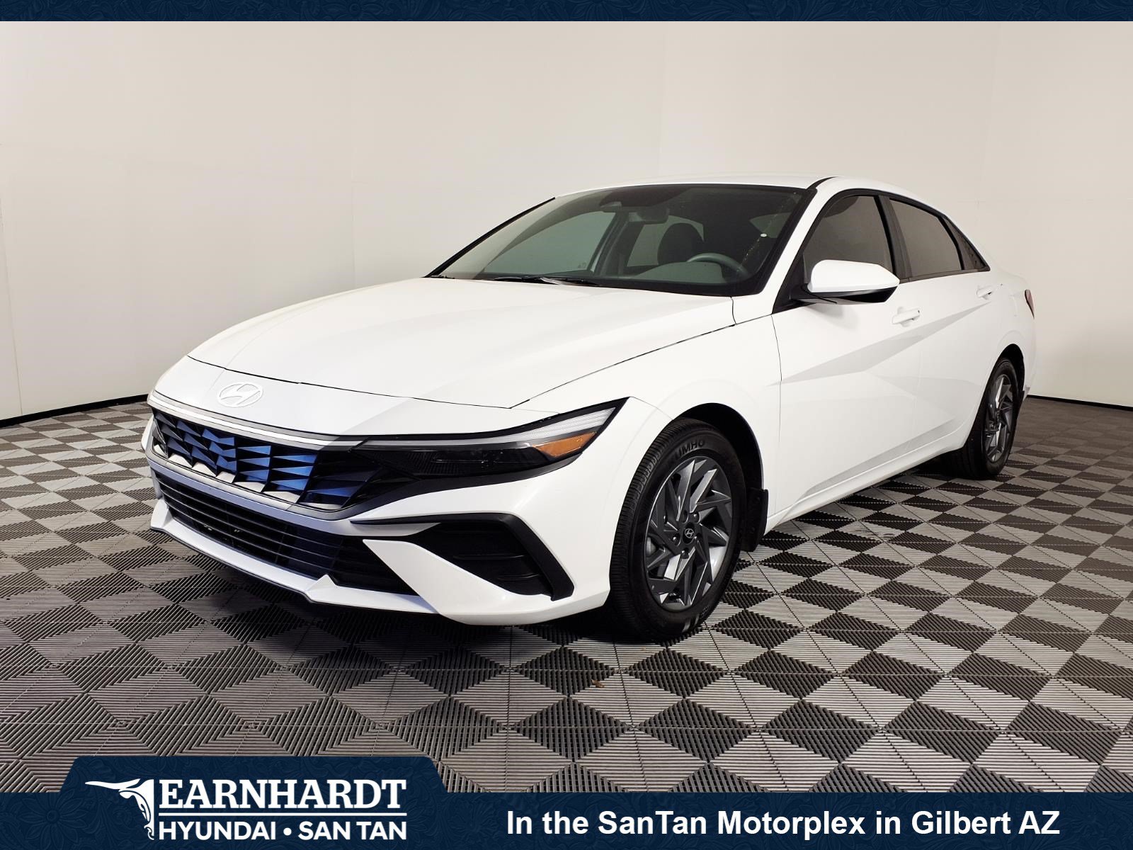 Used 2026 Hyundai Elantra Hybrid FWD image 1