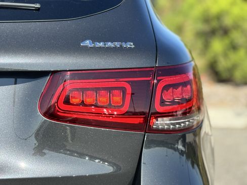 Used 2021 Mercedes-Benz GLC 300 4MATIC image 14