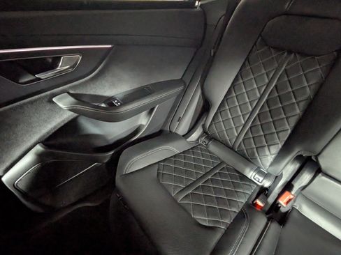 Certified 2026 Audi SQ8 Prestige AWD/4WD image 13