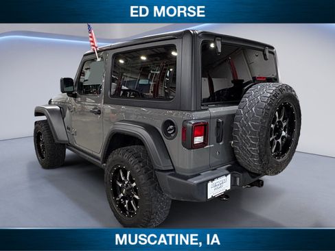 Used 2022 Jeep Wrangler Sport AWD/4WD image 3